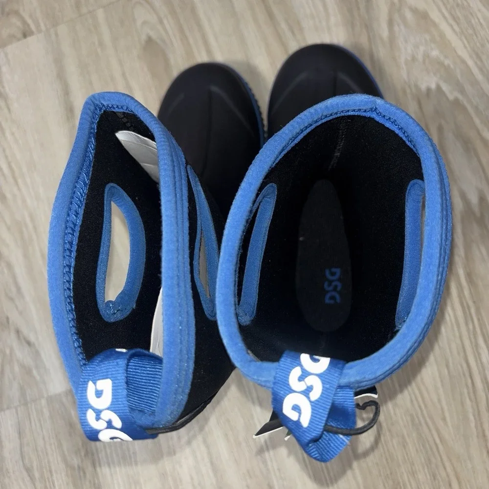 DSG Rubber Rain Boots Neoprene Lined Waterproof Black Blue Size 5 NWT